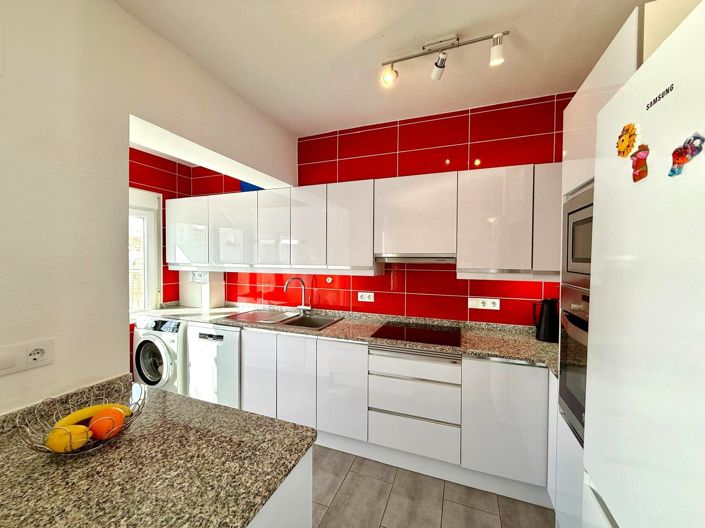 Image No.8-3 Bed Townhouse for sale