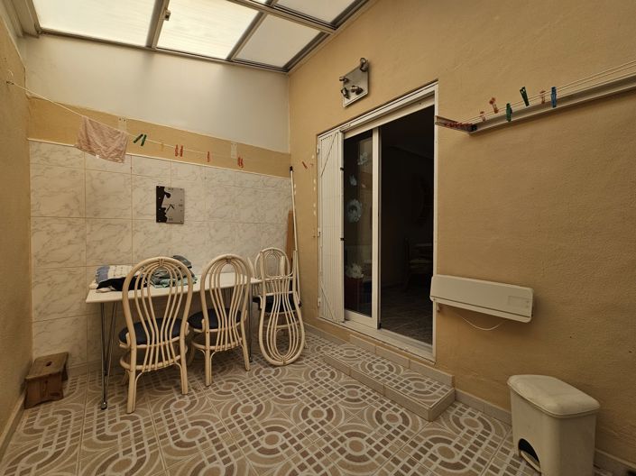 Image No.11-2 Bed Townhouse for sale