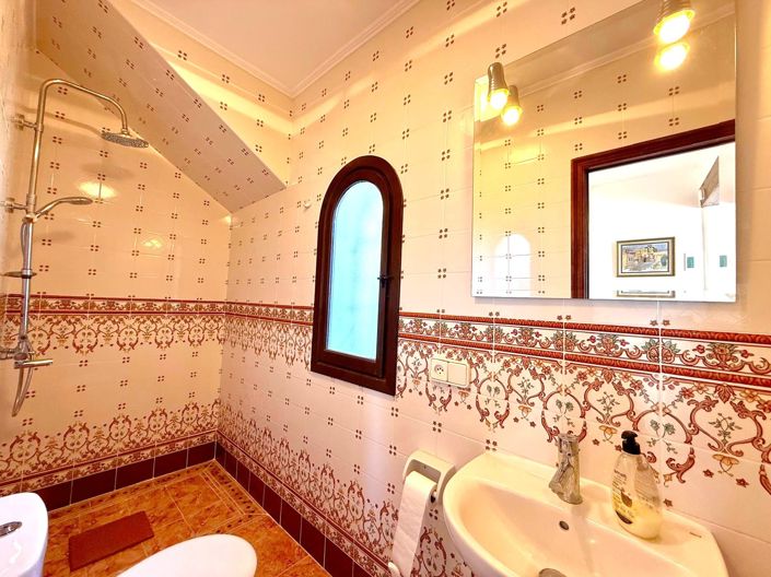 Image No.21-3 Bed Villa for sale