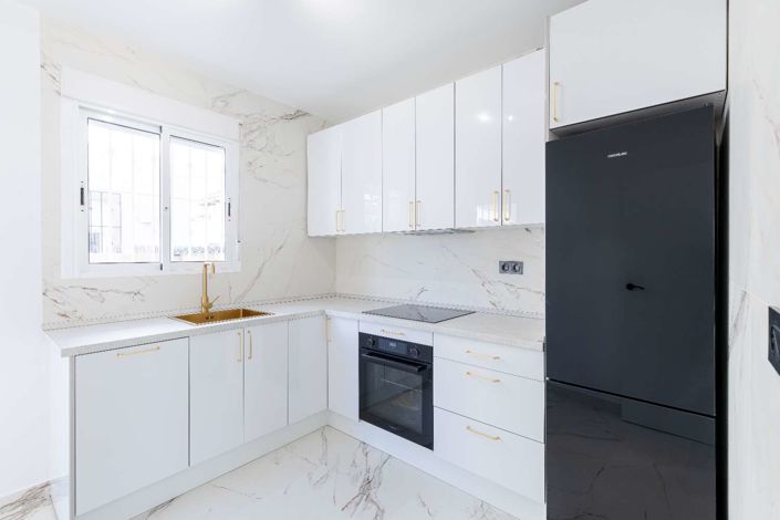 Image No.17-5 Bed Villa for sale