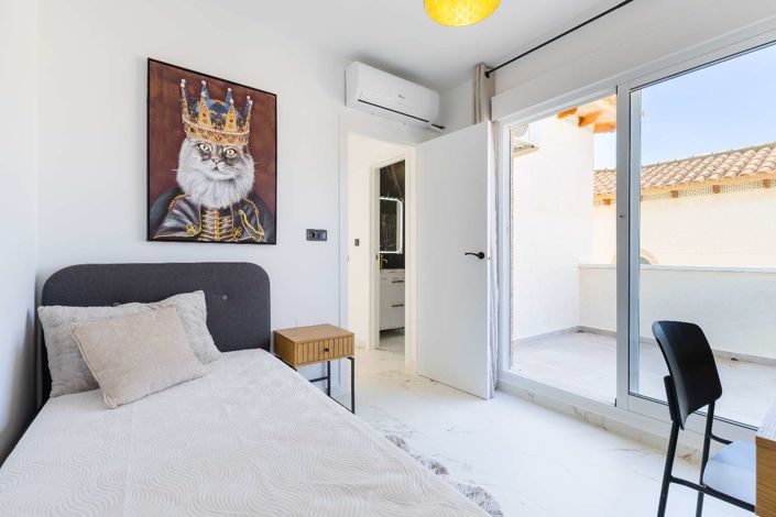 Image No.25-5 Bed Villa for sale