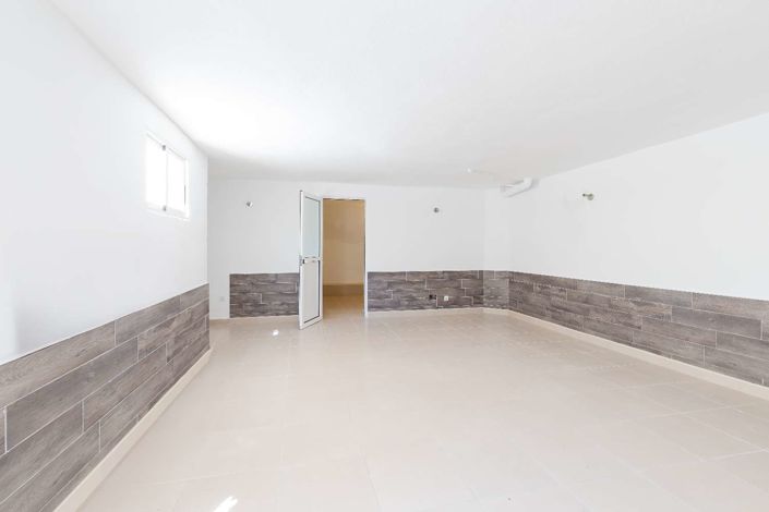 Image No.35-5 Bed Villa for sale