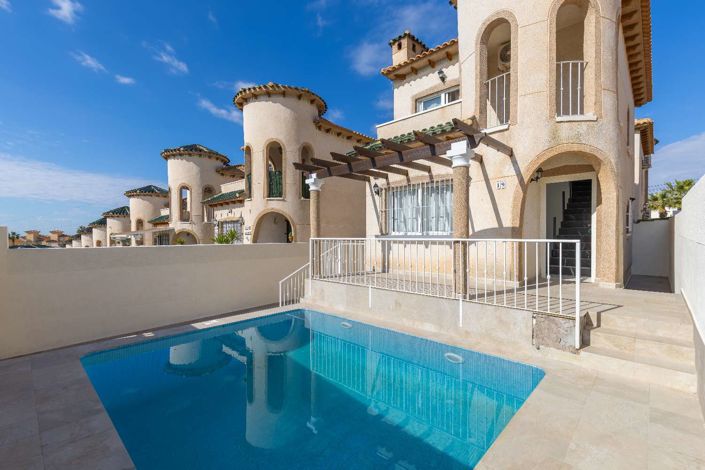 Image No.44-5 Bed Villa for sale