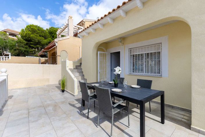 Image No.2-3 Bed Villa for sale