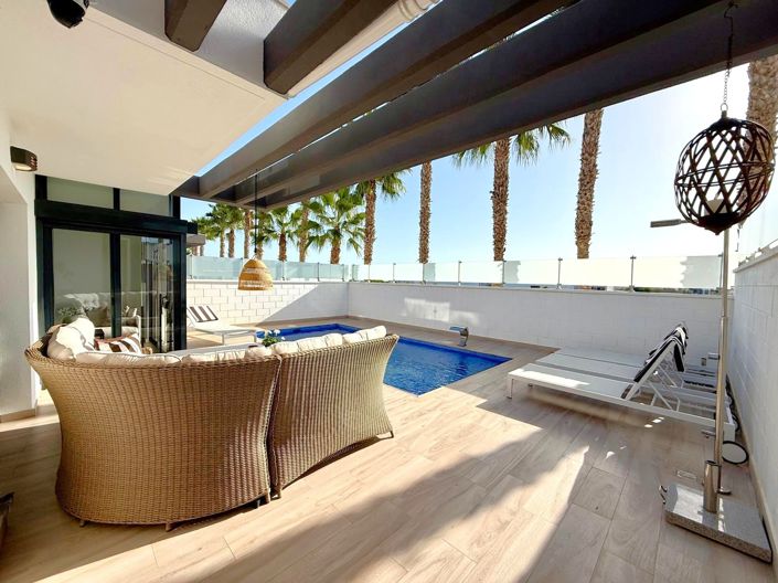 Image No.3-3 Bed Villa for sale