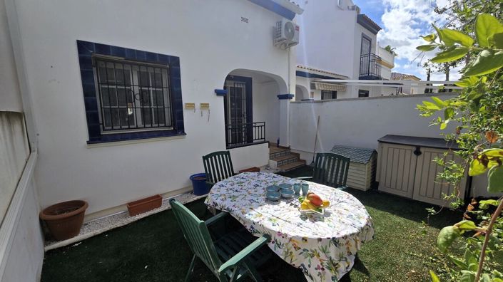 Image No.20-3 Bed House for sale