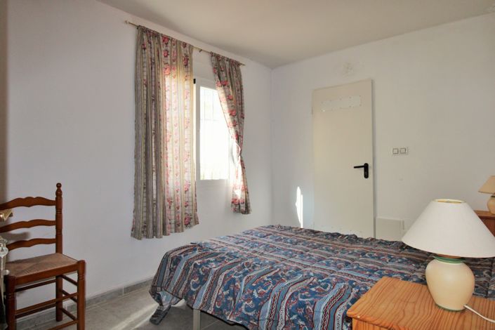 Image No.29-3 Bed Townhouse for sale