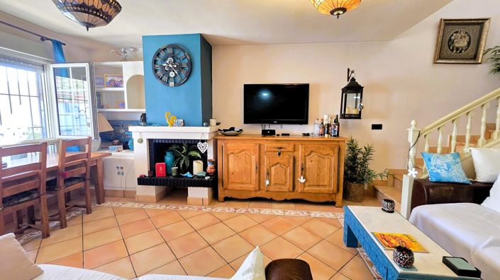 Image No.18-3 Bed House for sale