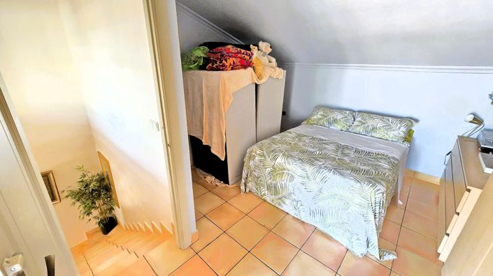 Image No.22-3 Bed House for sale