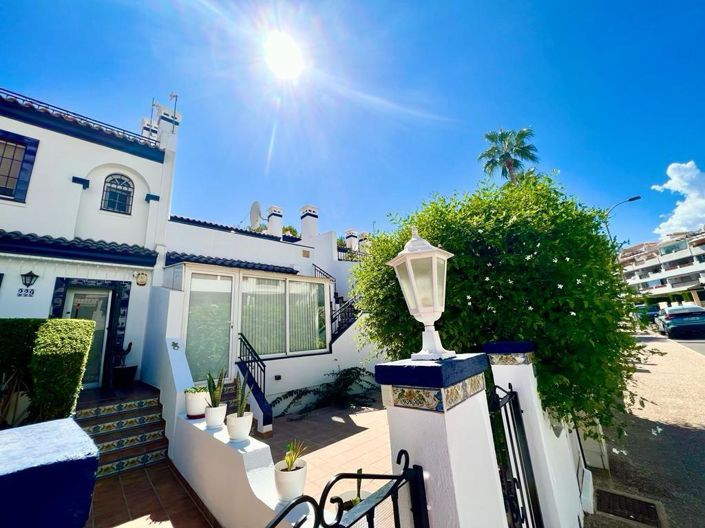 Image No.2-3 Bed Townhouse for sale