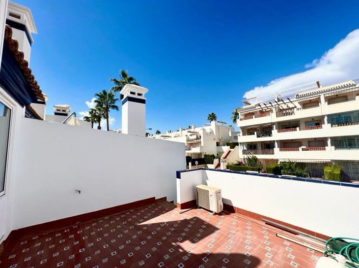 Image No.8-3 Bed Townhouse for sale