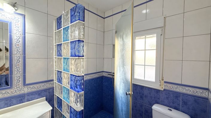 Image No.26-4 Bed Villa for sale