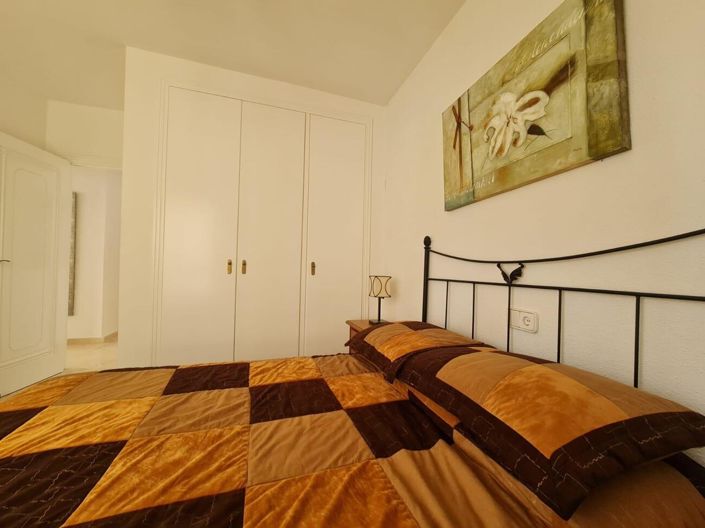 Image No.28-3 Bed Villa for sale