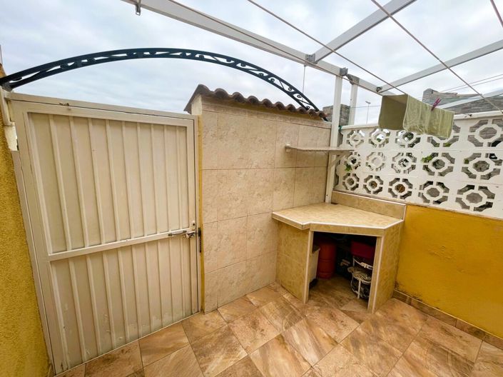 Image No.17-3 Bed Townhouse for sale