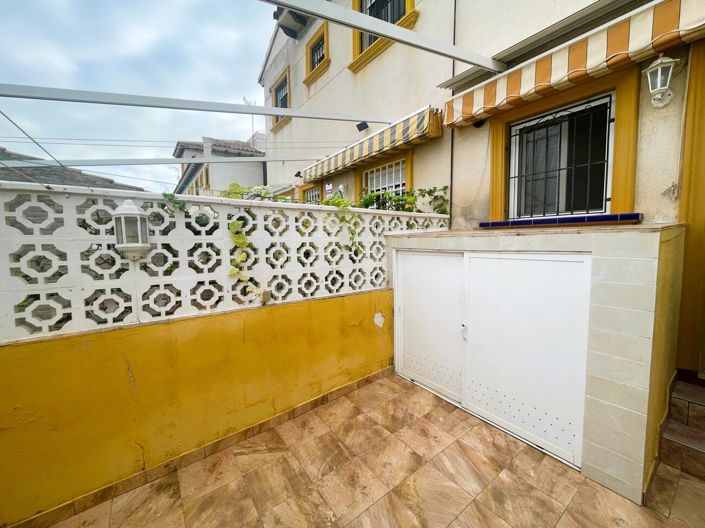 Image No.19-3 Bed Townhouse for sale