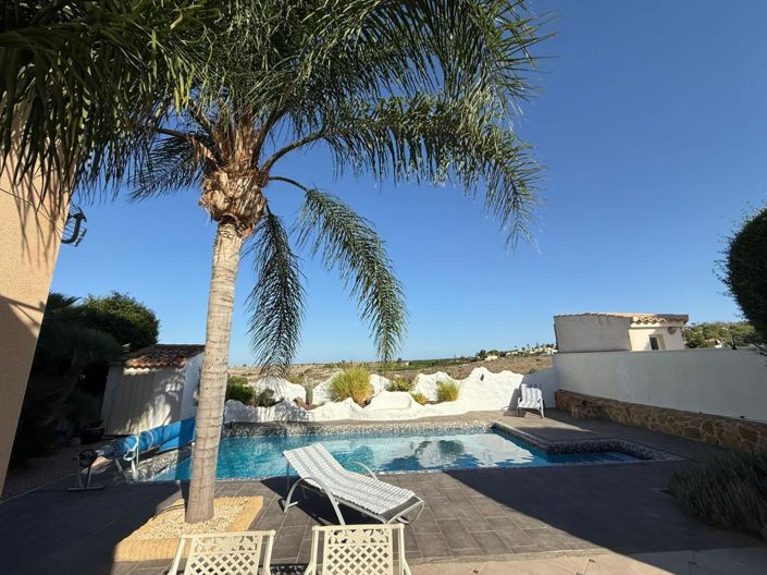 Image No.6-3 Bed Villa for sale