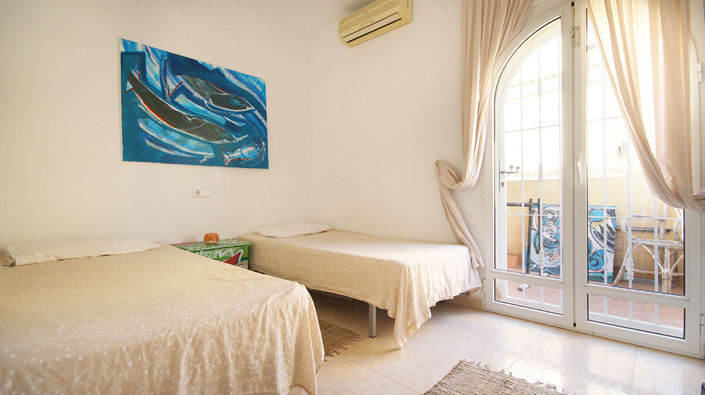 Image No.16-3 Bed Townhouse for sale