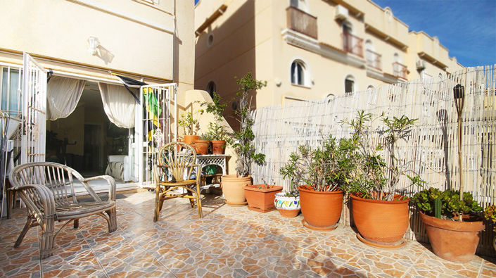 Image No.17-3 Bed Townhouse for sale