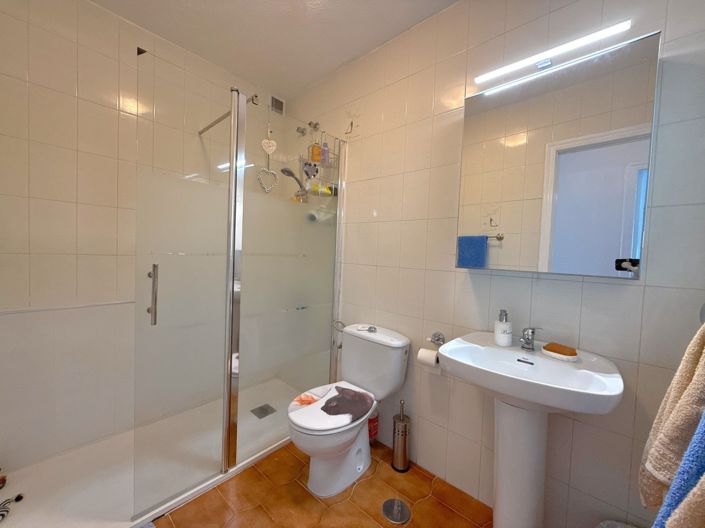 Image No.16-3 Bed Townhouse for sale