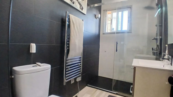 Image No.15-3 Bed Villa for sale