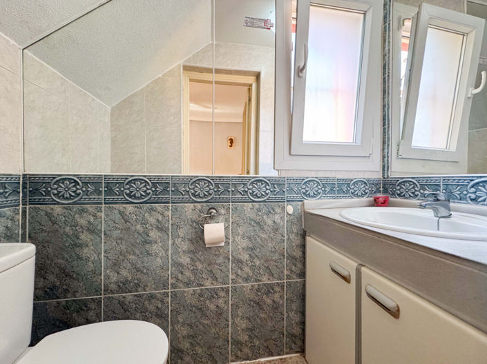 Image No.10-2 Bed Townhouse for sale