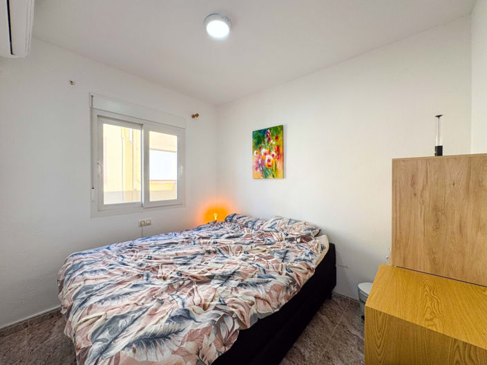 Image No.12-2 Bed Townhouse for sale