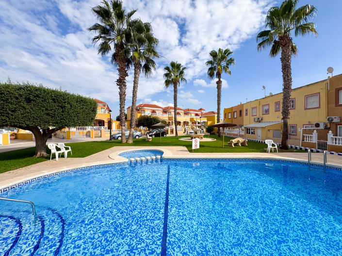 Image No.19-2 Bed Townhouse for sale