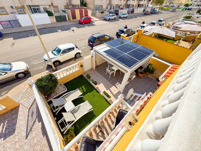 Image No.2-2 Bed Townhouse for sale