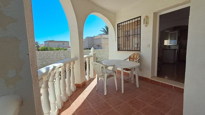 Image No.5-2 Bed Villa for sale