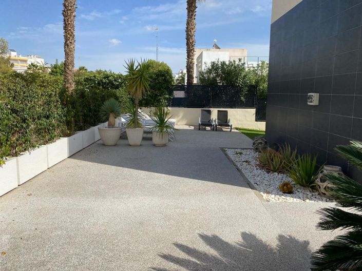 Image No.4-3 Bed Villa for sale