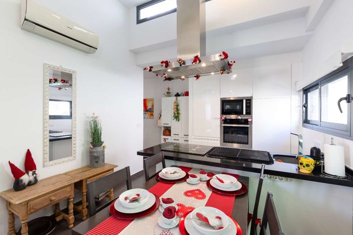 Image No.19-3 Bed Villa for sale