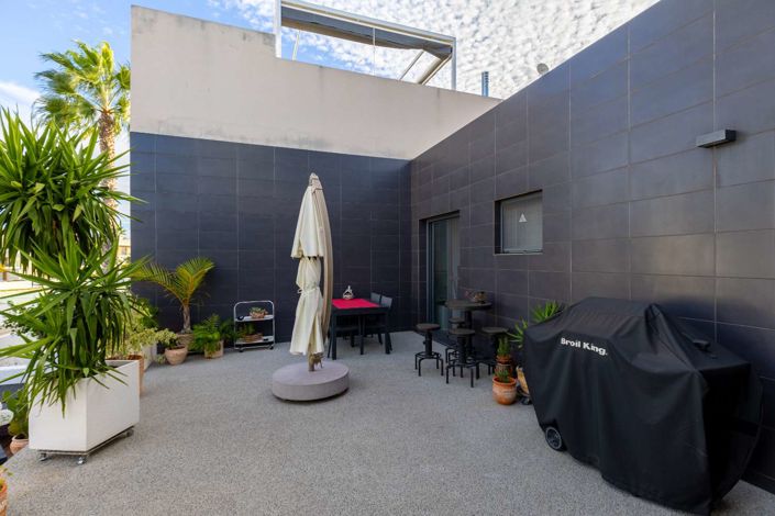 Image No.6-3 Bed Villa for sale