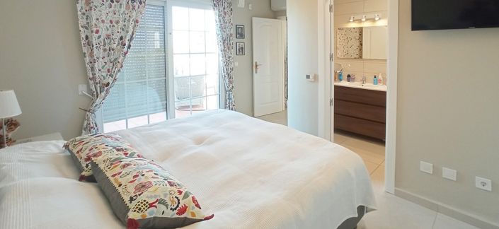 Image No.13-3 Bed Villa for sale