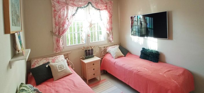 Image No.28-3 Bed Villa for sale