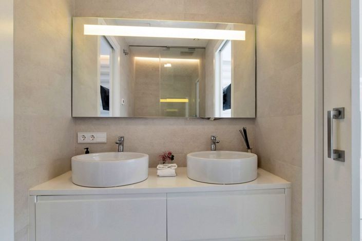 Image No.19-3 Bed Villa for sale