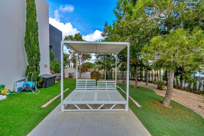 Image No.37-3 Bed Villa for sale