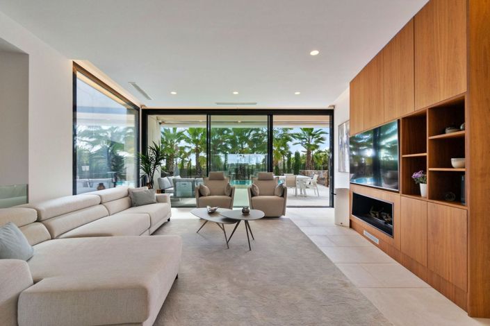 Image No.4-3 Bed Villa for sale