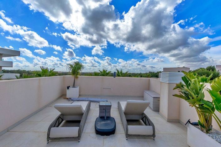 Image No.40-3 Bed Villa for sale