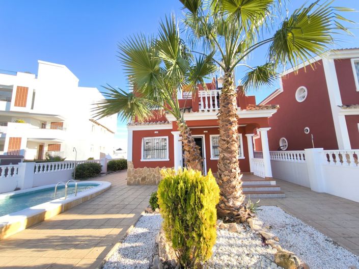 Image No.2-3 Bed Villa for sale