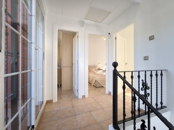 Image No.24-3 Bed Villa for sale