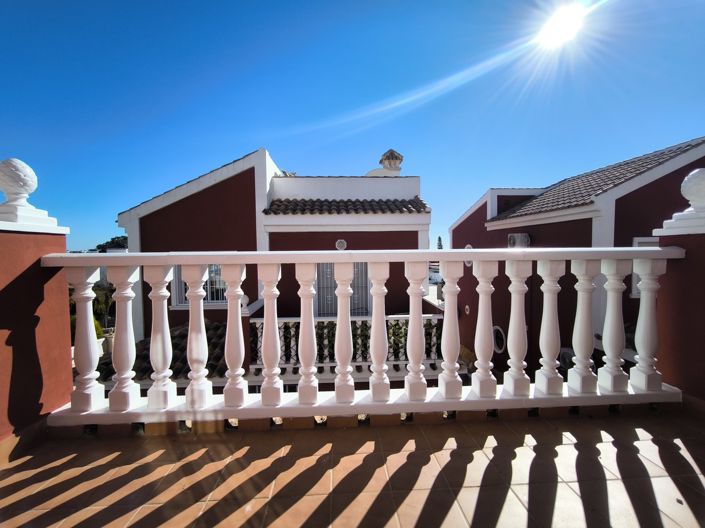 Image No.27-3 Bed Villa for sale