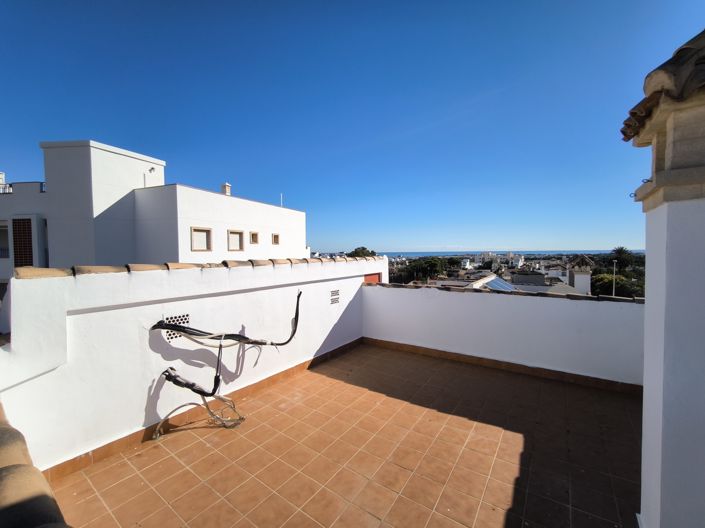 Image No.29-3 Bed Villa for sale