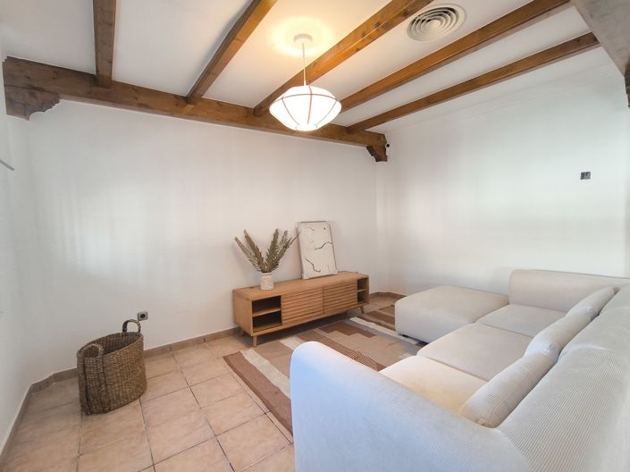 Image No.8-3 Bed Villa for sale