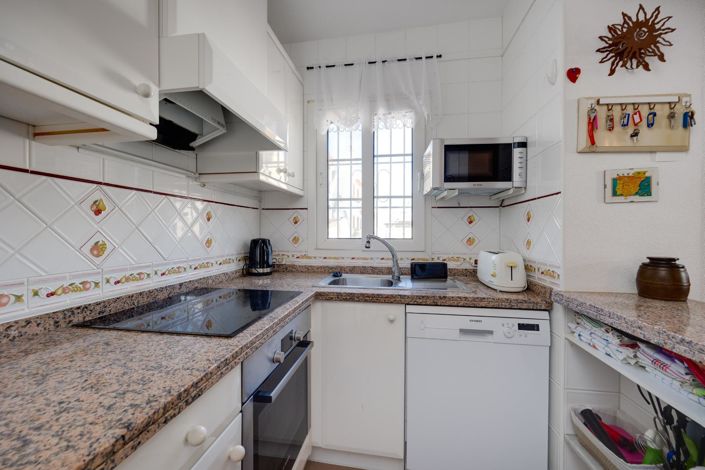 Image No.23-3 Bed Townhouse for sale