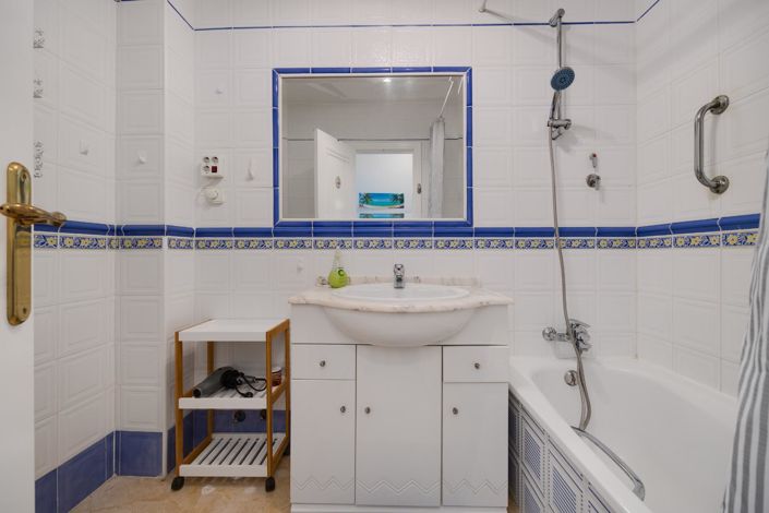 Image No.29-3 Bed Townhouse for sale