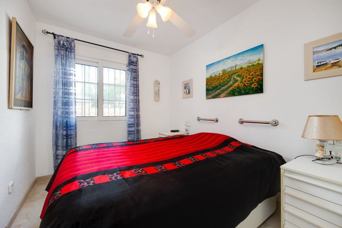 Image No.31-3 Bed Townhouse for sale