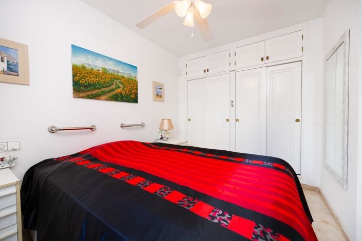 Image No.32-3 Bed Townhouse for sale