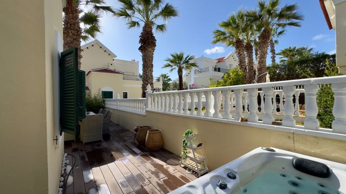 Image No.8-3 Bed Villa for sale