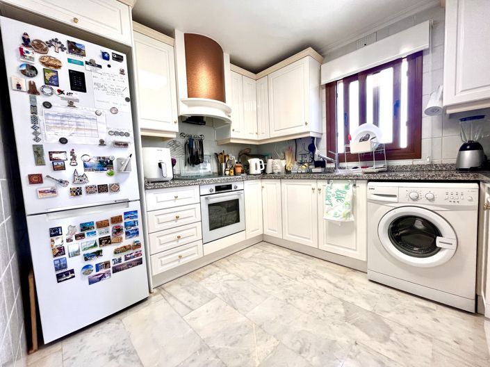 Image No.8-2 Bed Apartment for sale