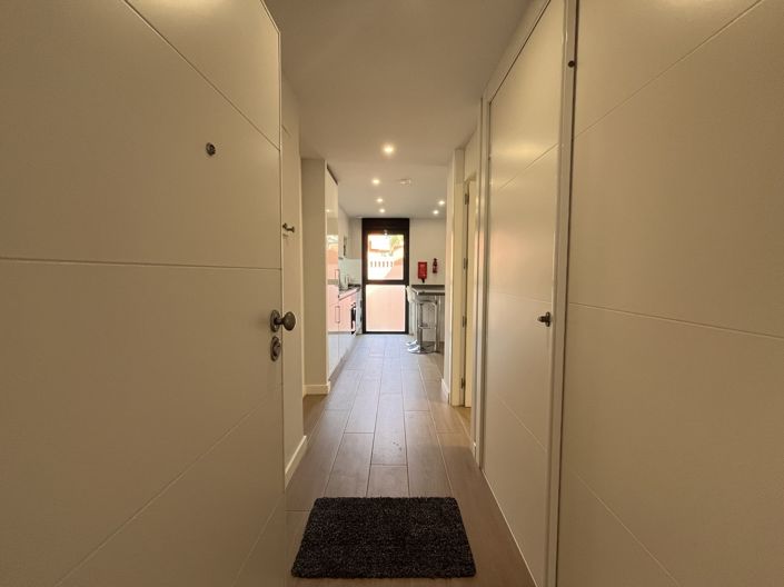 Image No.29-2 Bed Apartment for sale